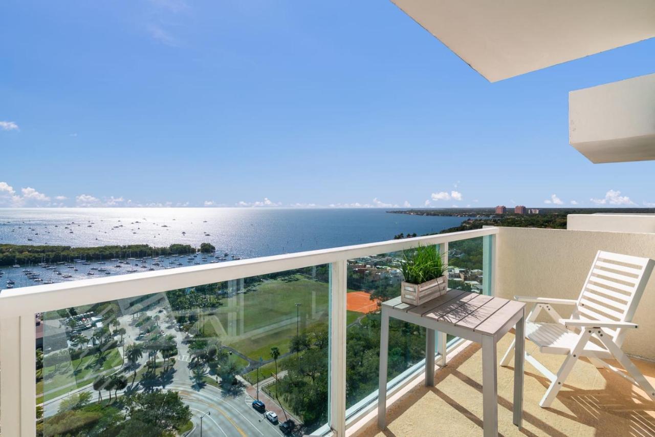 Ocean View Balcony Steps From Restaurants, Peacock Park & Marina Villa Miami Bagian luar foto